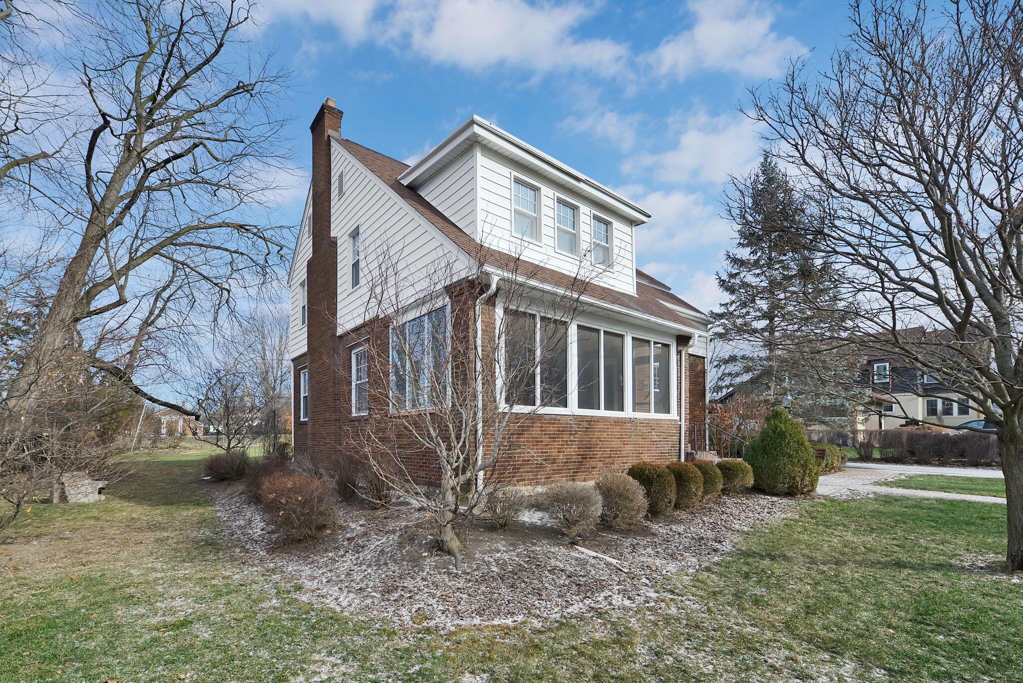 1964 Cardigan Avenue