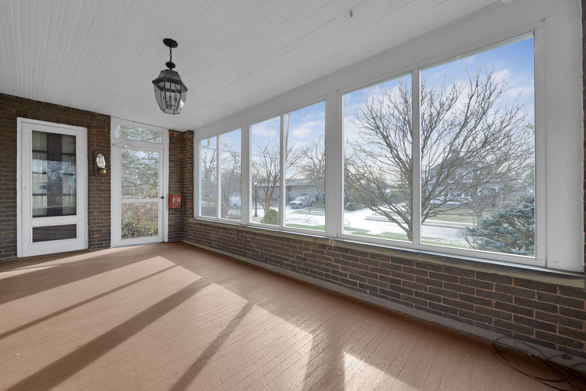 1964 Cardigan Avenue