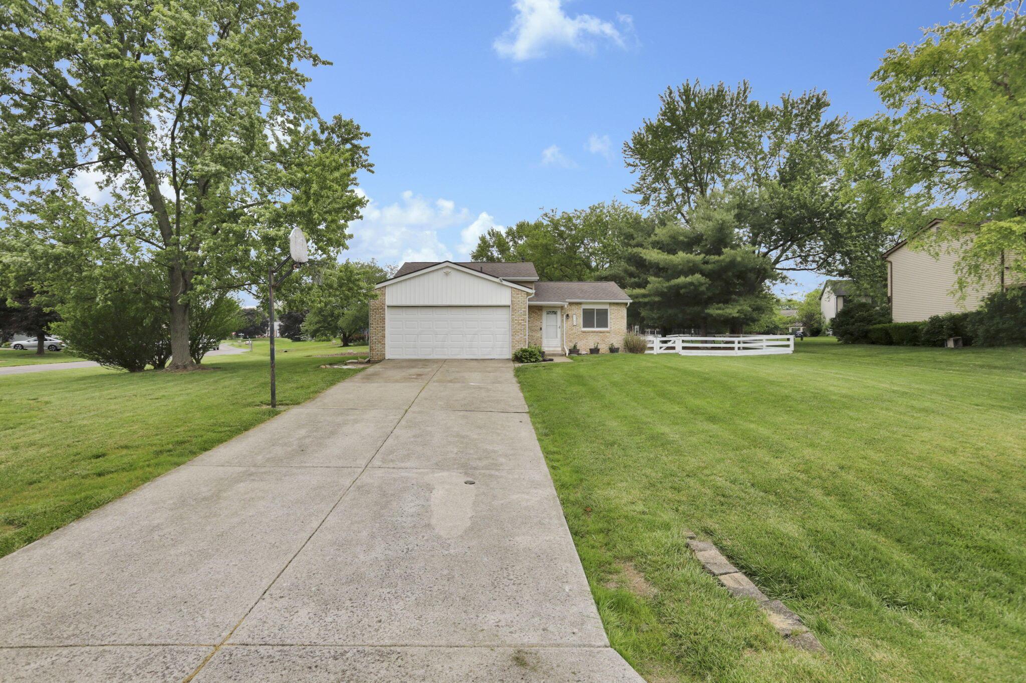 9762 Woodsfield Circle, Pickerington, Ohio image 4