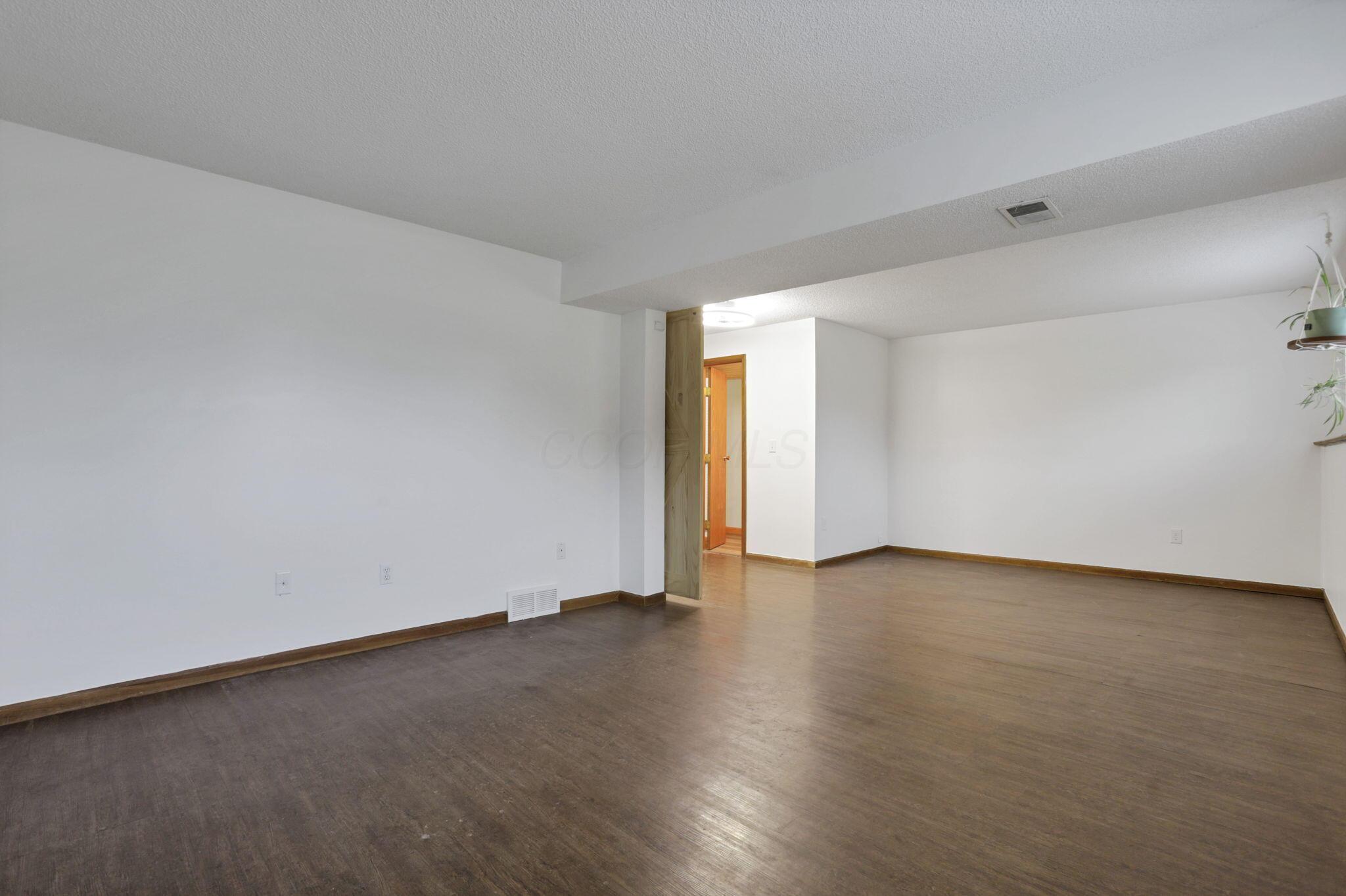 9762 Woodsfield Circle, Pickerington, Ohio image 26