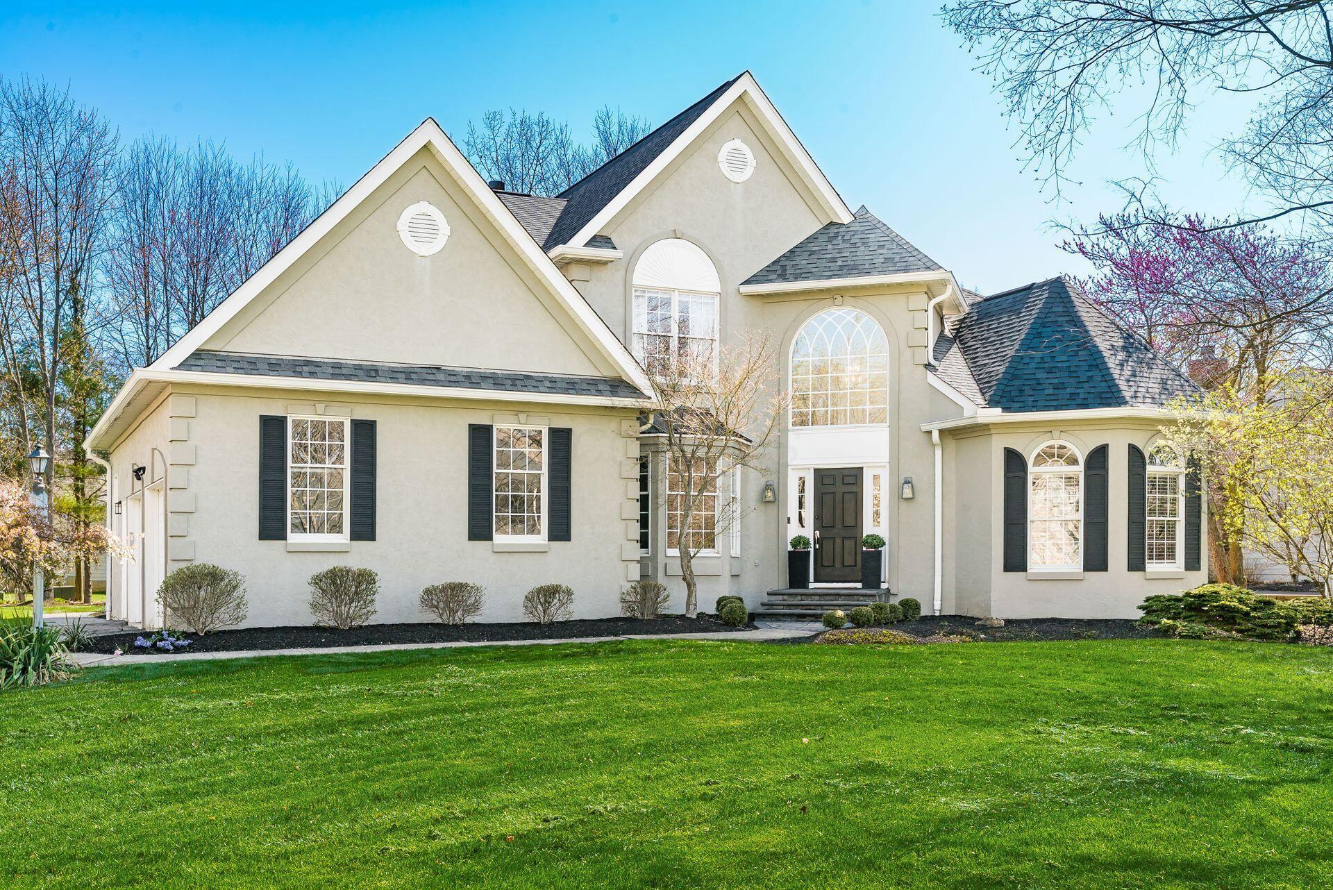 6337 Waterwood Drive, Westerville, Ohio image 2