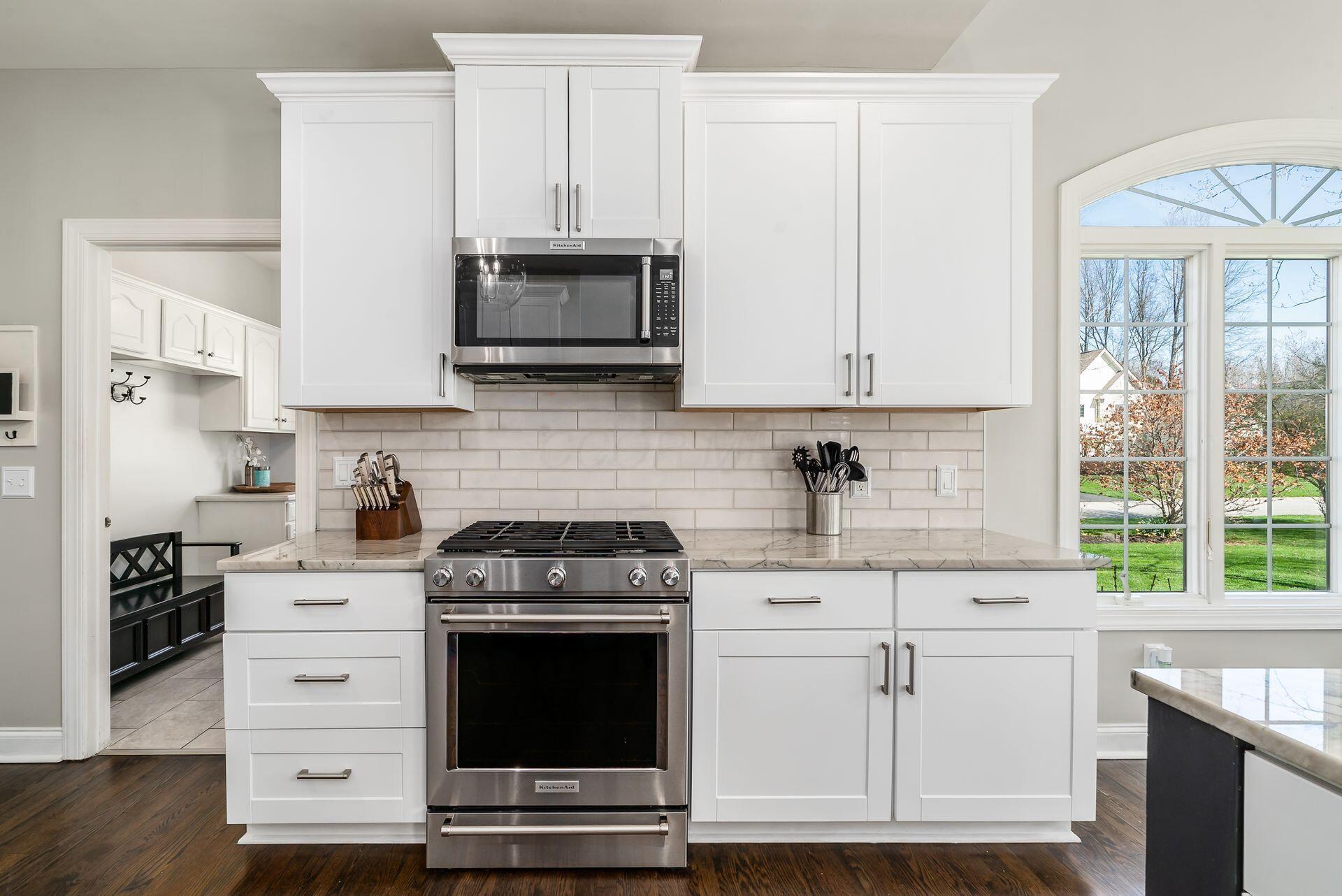 6337 Waterwood Drive, Westerville, Ohio image 19
