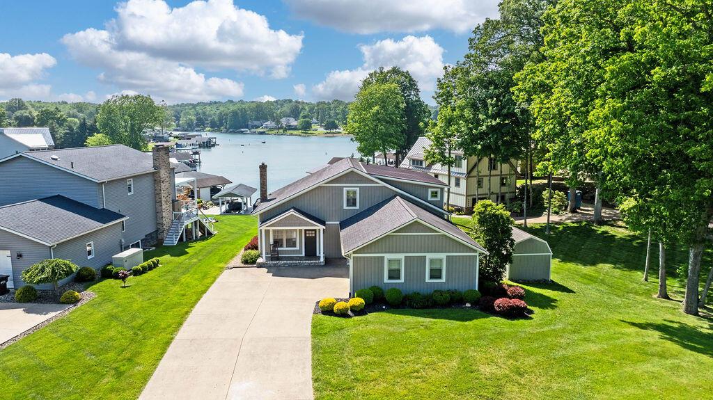 4053 Apple Valley Drive