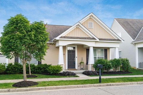 Photo of 2119 Sawgrass Street, Grove City, OH 43123 (MLS # 226013870)
