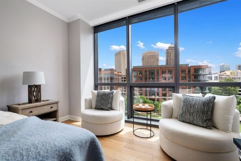 Tiny photo for 225 John H McConnell Boulevard 605 #605, Columbus, OH 43215 (MLS # 226003129)