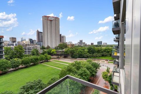 Tiny photo for 225 John H McConnell Boulevard 605 #605, Columbus, OH 43215 (MLS # 226003129)