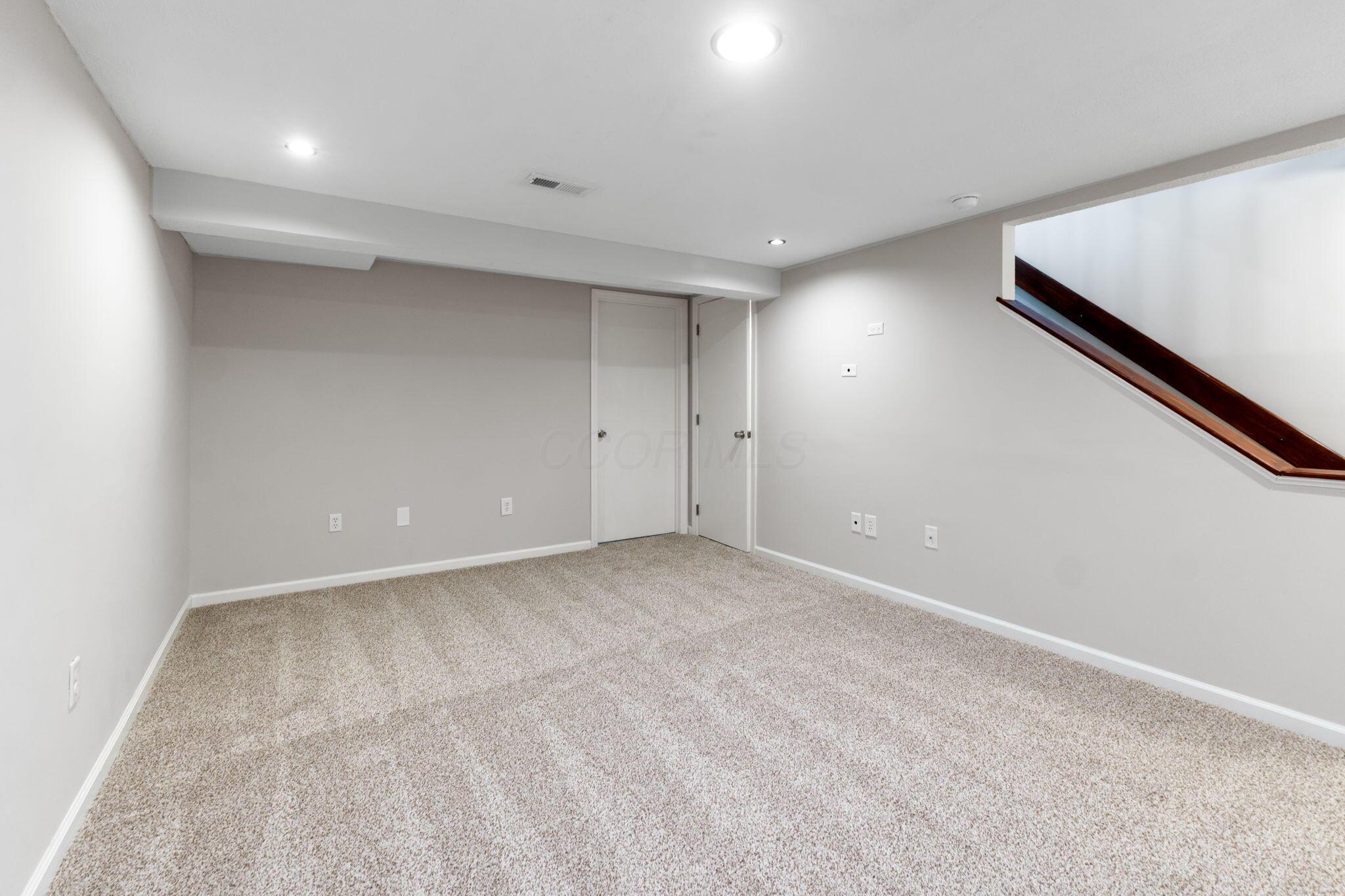 6140 Parkglen Road, Galloway, Ohio image 37