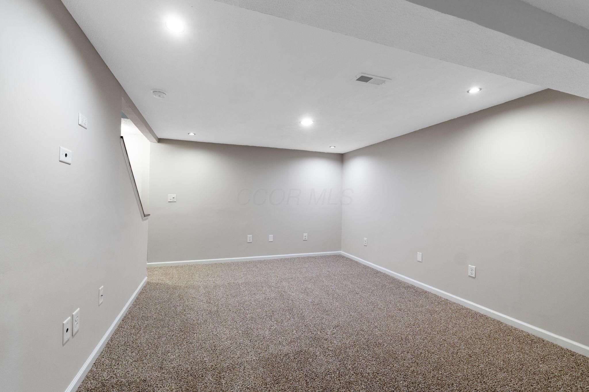 6140 Parkglen Road, Galloway, Ohio image 35