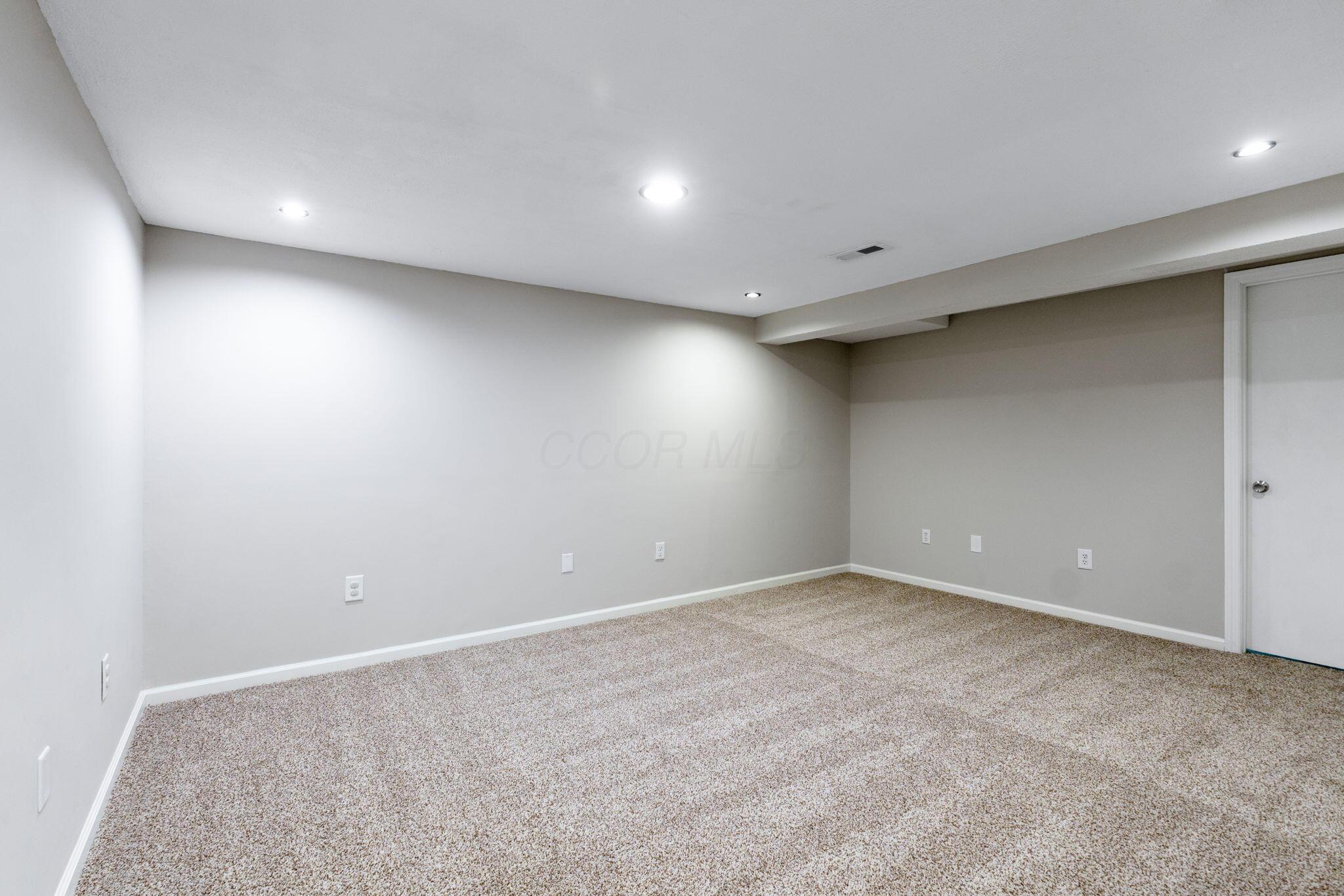 6140 Parkglen Road, Galloway, Ohio image 39