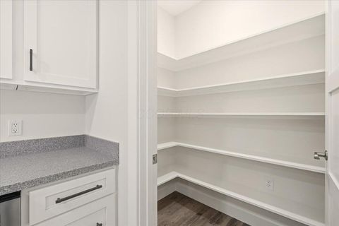 Tiny photo for 332 Wooster Road, Mount Vernon, OH 43050 (MLS # 226001819)