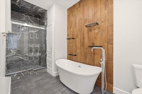 Tiny photo for 332 Wooster Road, Mount Vernon, OH 43050 (MLS # 226001819)