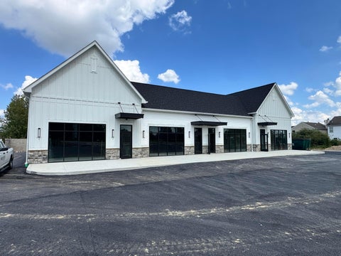 Photo of 4662-4668 Hall Road, Columbus, OH 43228 (MLS # 226028186)