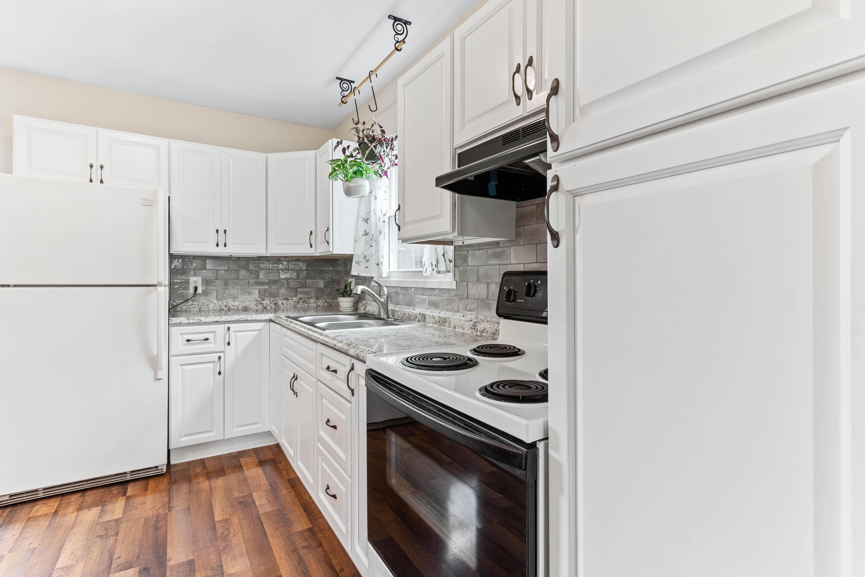 7352 Roshon Avenue, Reynoldsburg, Ohio image 7