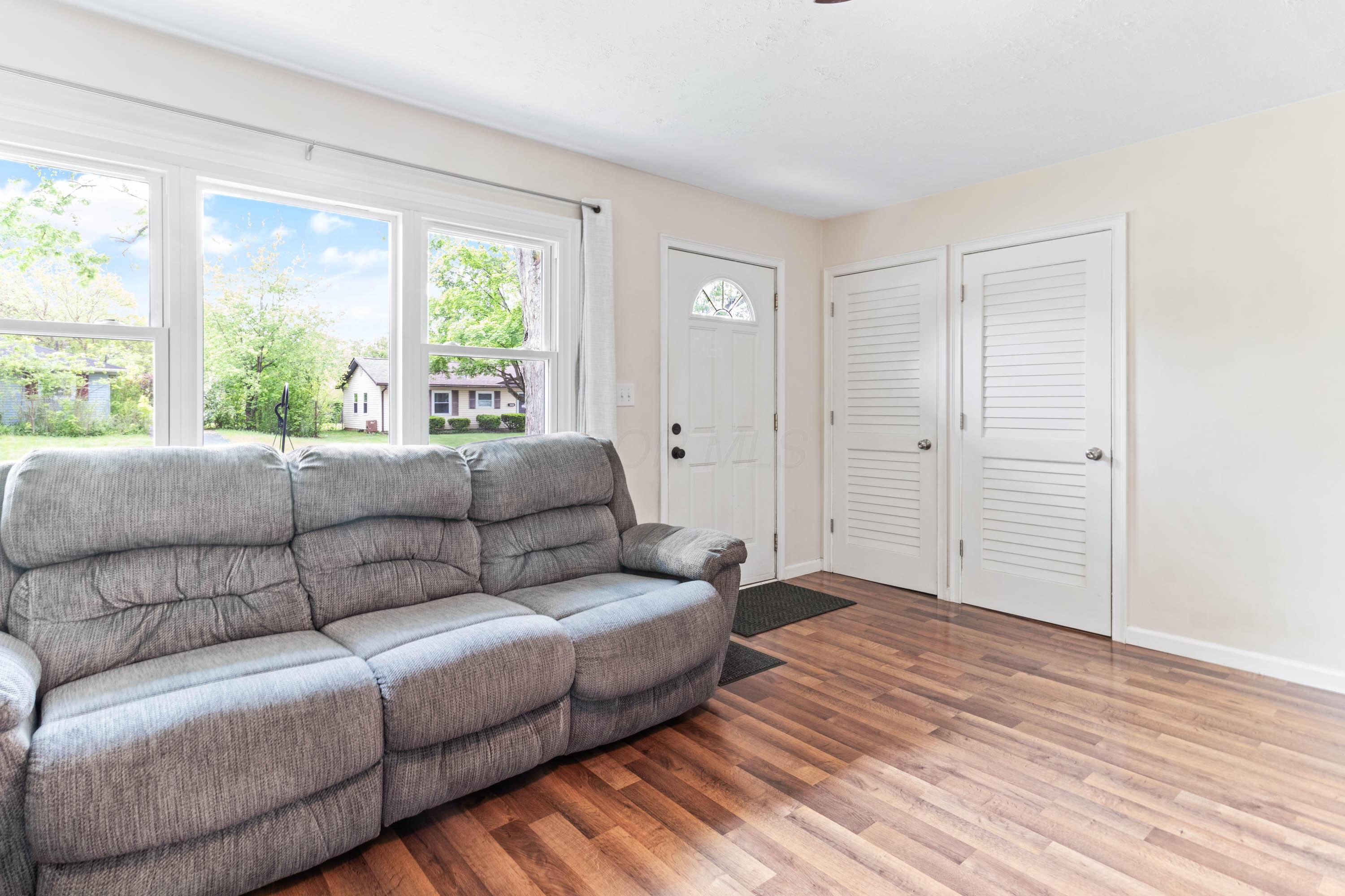 7352 Roshon Avenue, Reynoldsburg, Ohio image 3