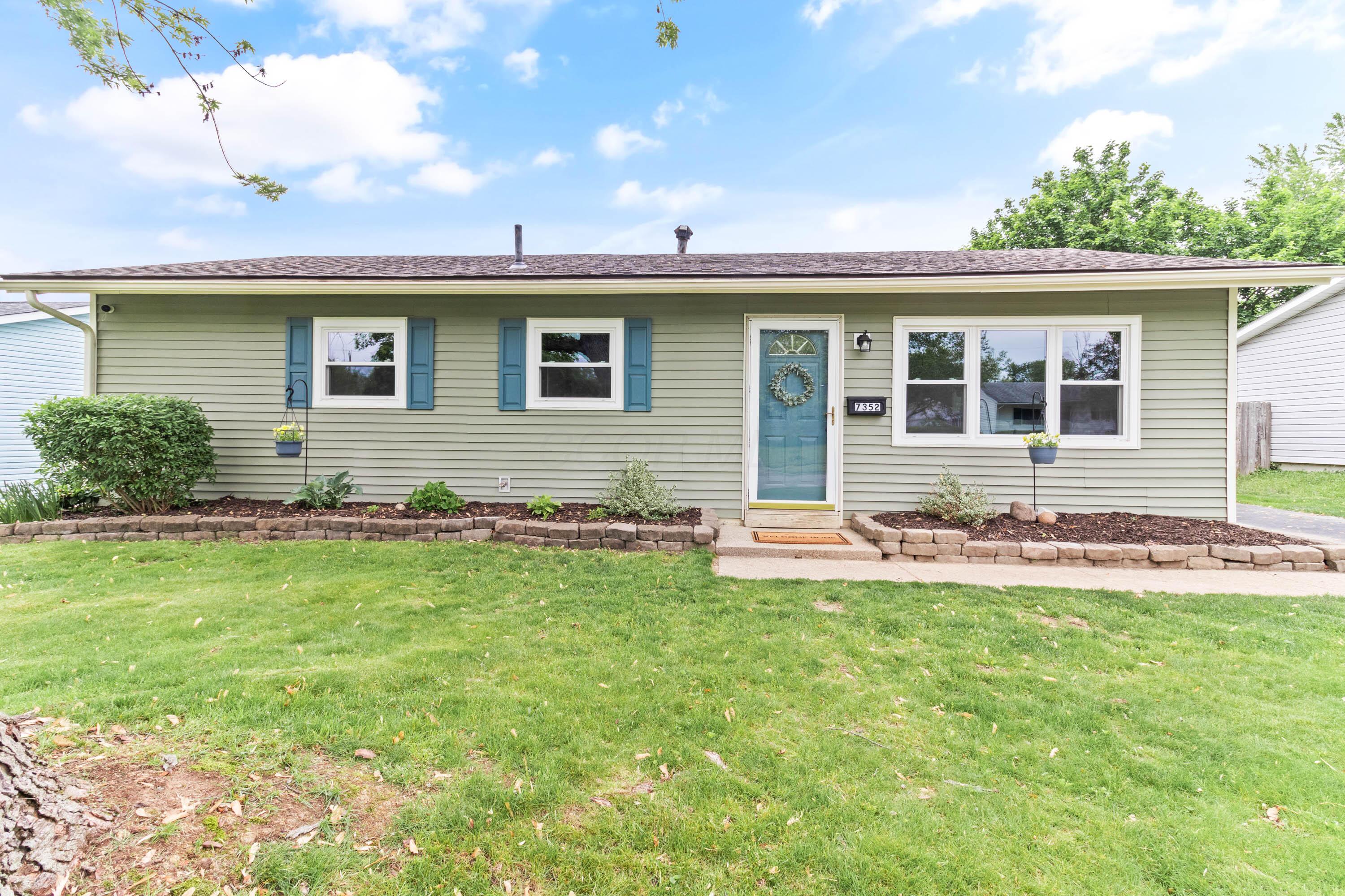 7352 Roshon Avenue, Reynoldsburg, Ohio image 1