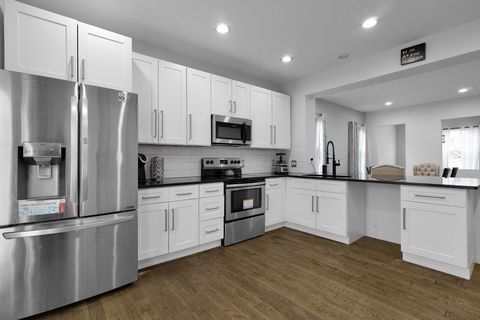 Tiny photo for 5910 Bucksburn Drive, Galloway, OH 43119 (MLS # 226004900)