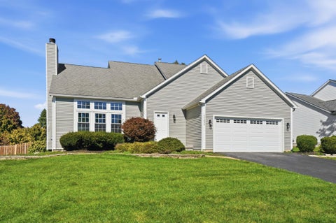 Photo of 12255 Bentwood Farms Drive, Pickerington, OH 43147 (MLS # 226038035)