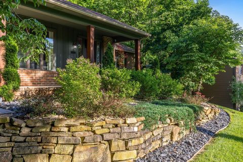 Tiny photo for 305 Braewood Lane, Chillicothe, OH 45601 (MLS # 226020732)