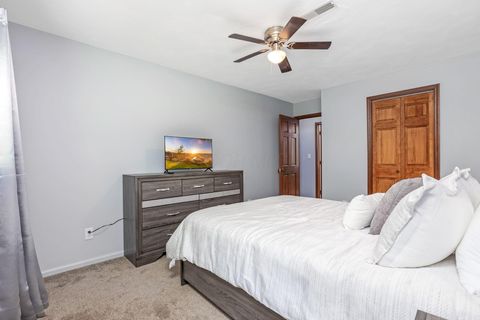 Tiny photo for 305 Braewood Lane, Chillicothe, OH 45601 (MLS # 226020732)