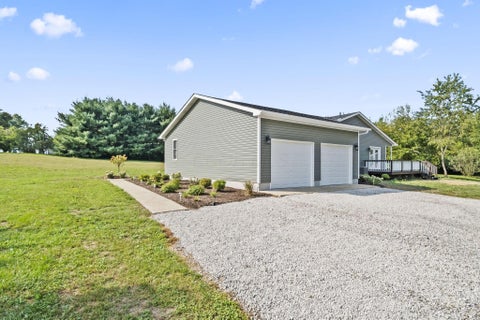Tiny photo for 27695 Campbell Road, Circleville, OH 43113 (MLS # 226033892)