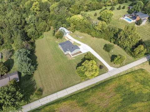 Tiny photo for 27695 Campbell Road, Circleville, OH 43113 (MLS # 226033892)