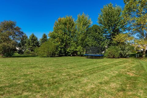 Tiny photo for 6228 Parkmeadow Lane, Hilliard, OH 43026 (MLS # 225037761)