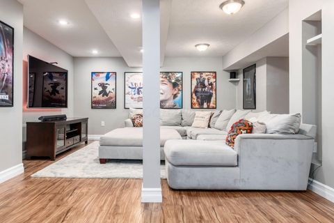 Tiny photo for 6228 Parkmeadow Lane, Hilliard, OH 43026 (MLS # 225037761)