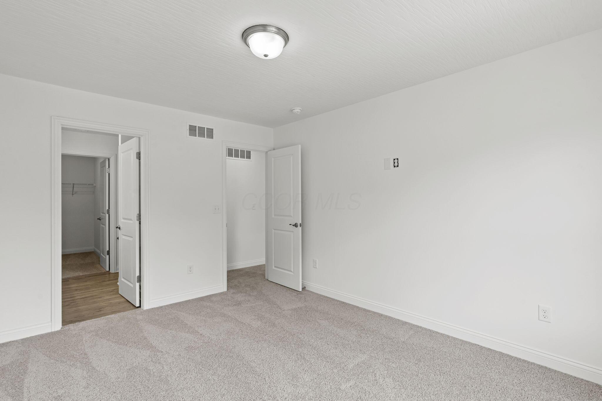 51 Genoa Circle, Commercial Point, Ohio image 14