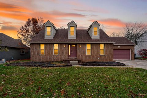 Photo of 242 E Hocking Street, Canal Winchester, OH 43110 (MLS # 225043901)