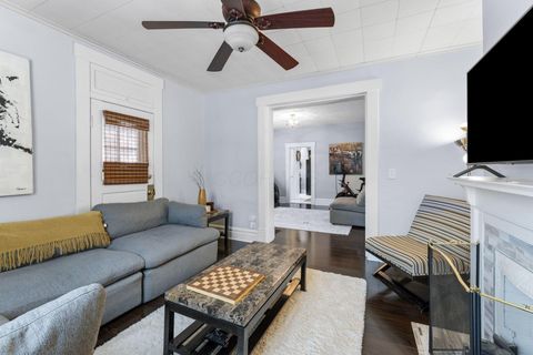 Tiny photo for 39 W Lakeview Avenue, Columbus, OH 43202 (MLS # 225044871)