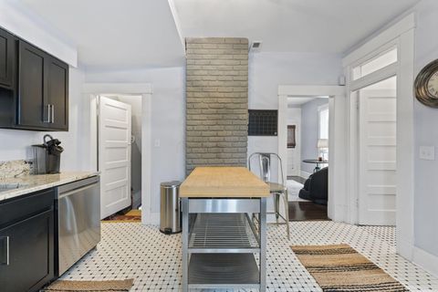 Tiny photo for 39 W Lakeview Avenue, Columbus, OH 43202 (MLS # 225044871)