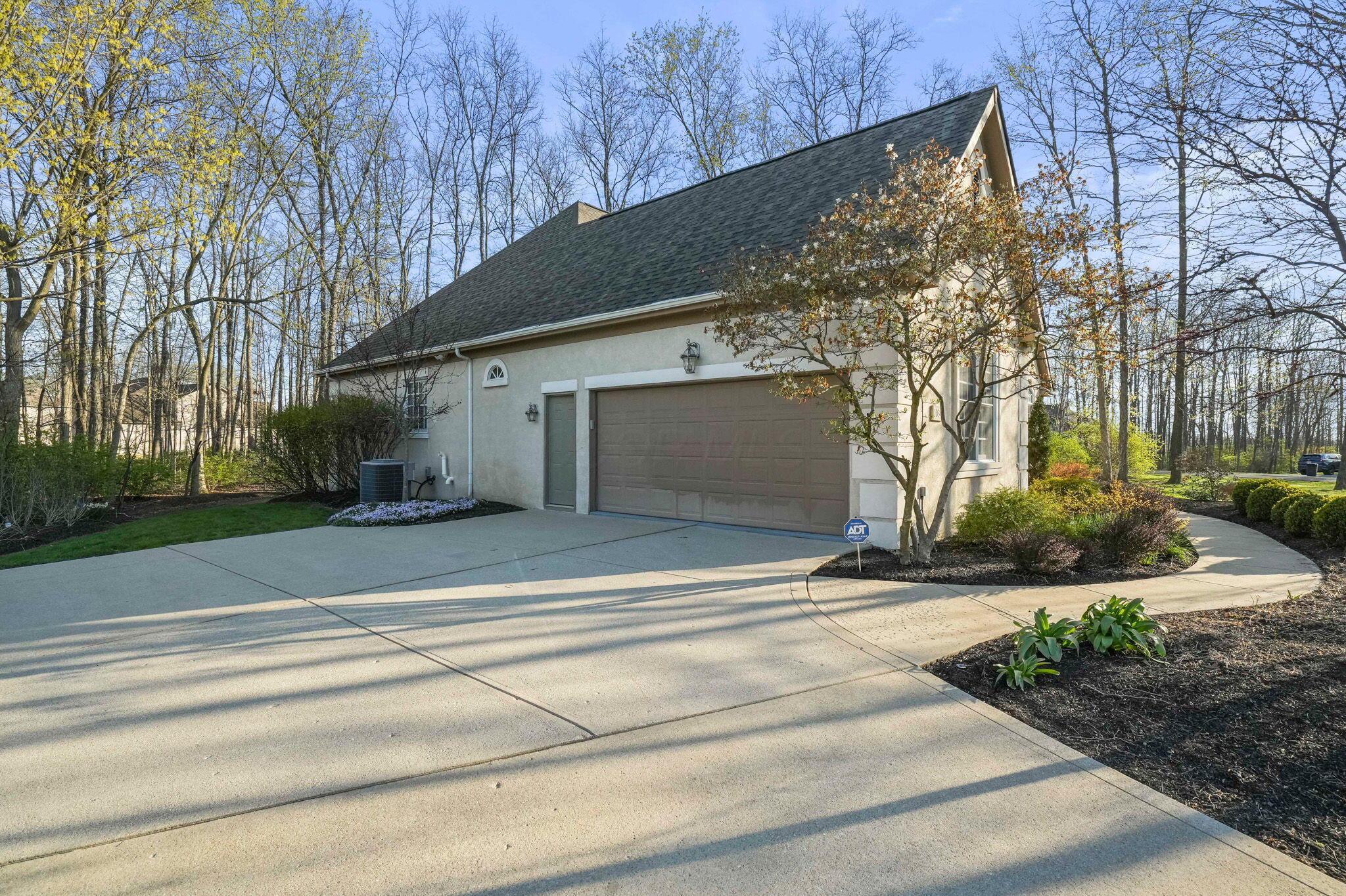 10340 Carmel Drive, Plain City, Ohio image 46