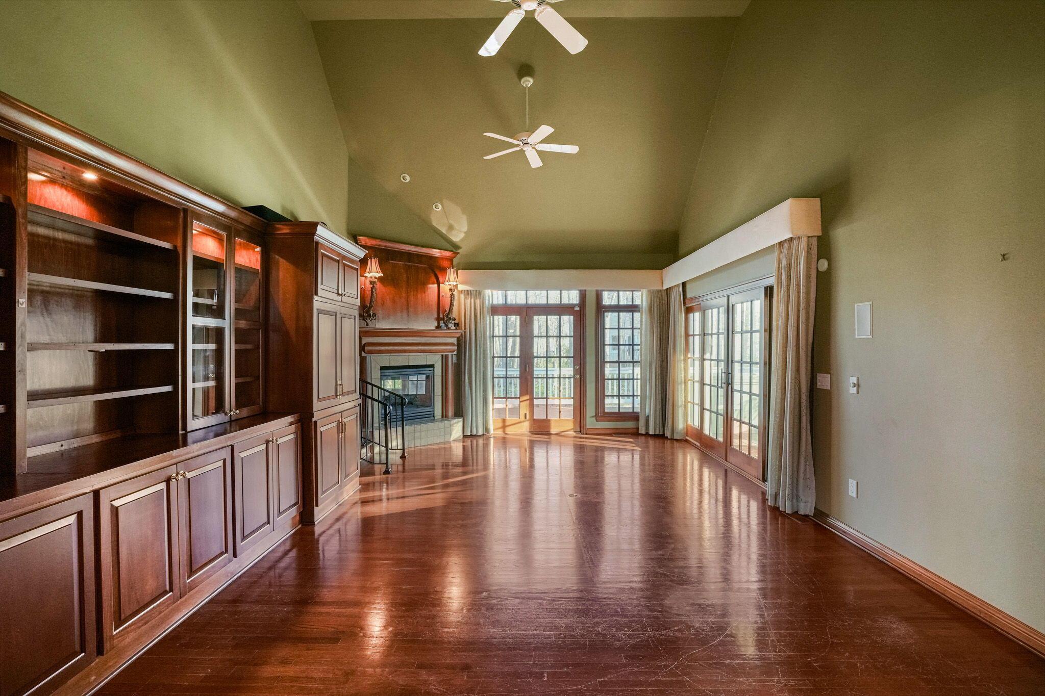 10340 Carmel Drive, Plain City, Ohio image 10