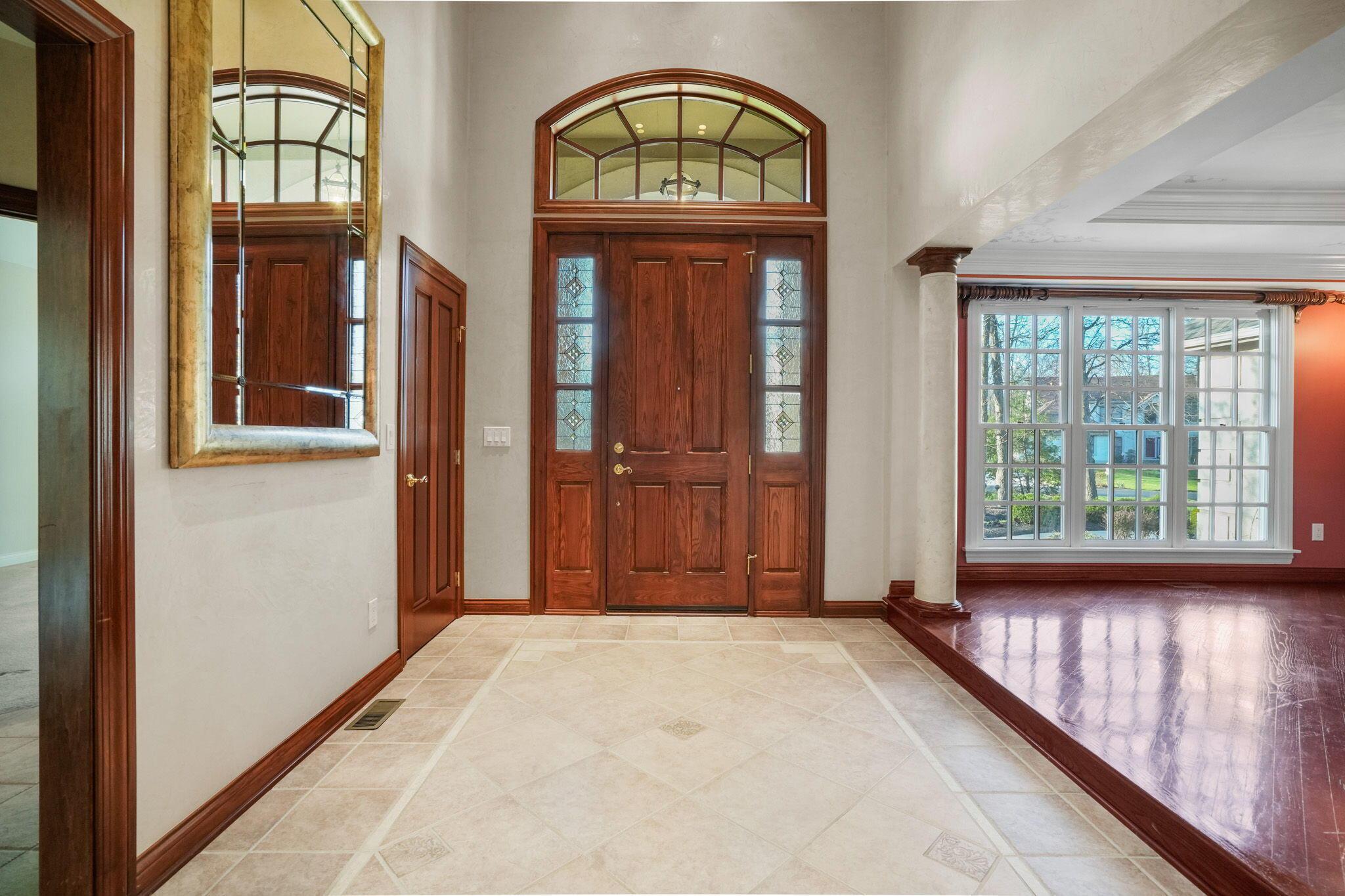 10340 Carmel Drive, Plain City, Ohio image 4