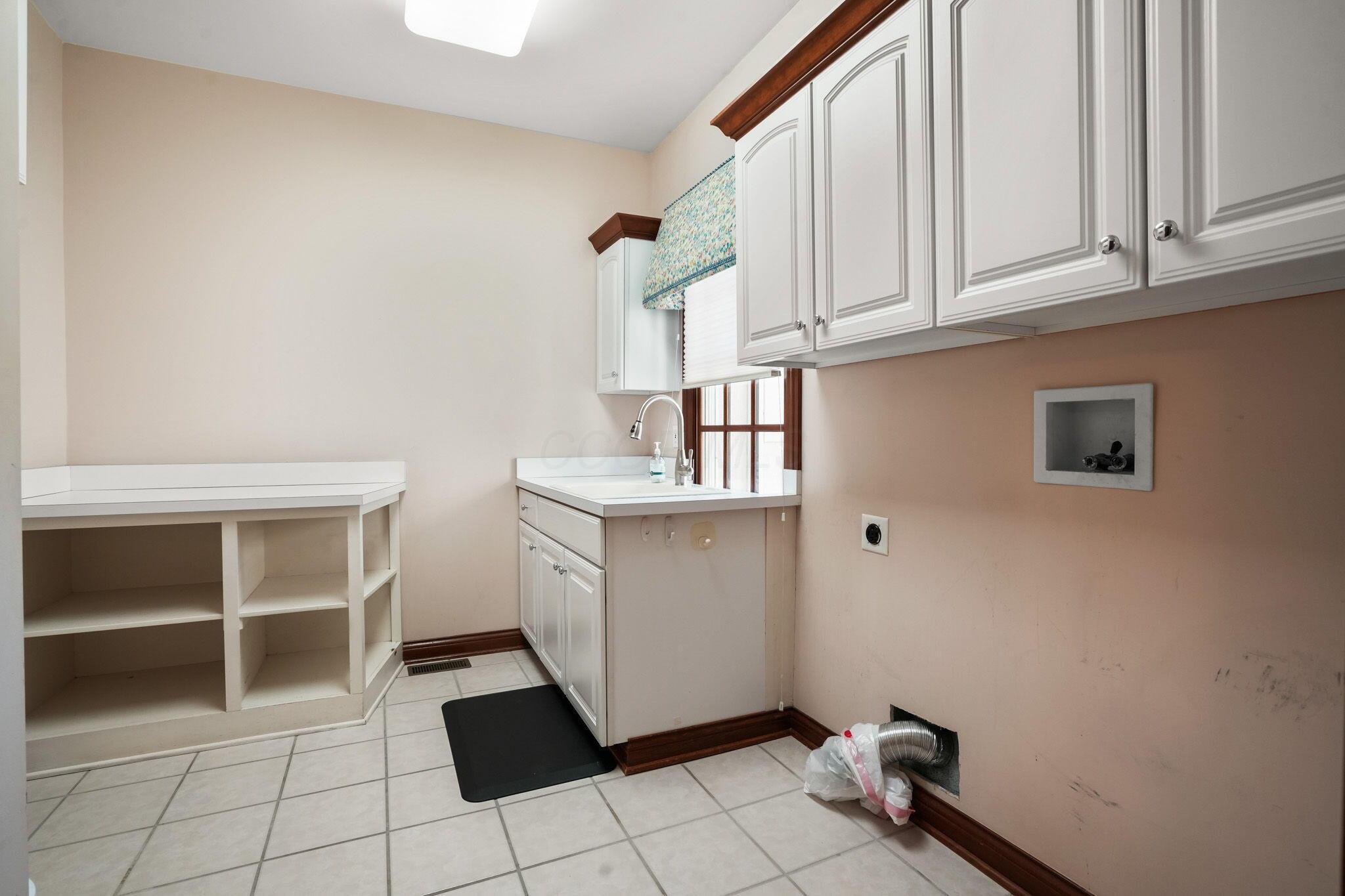 10340 Carmel Drive, Plain City, Ohio image 26