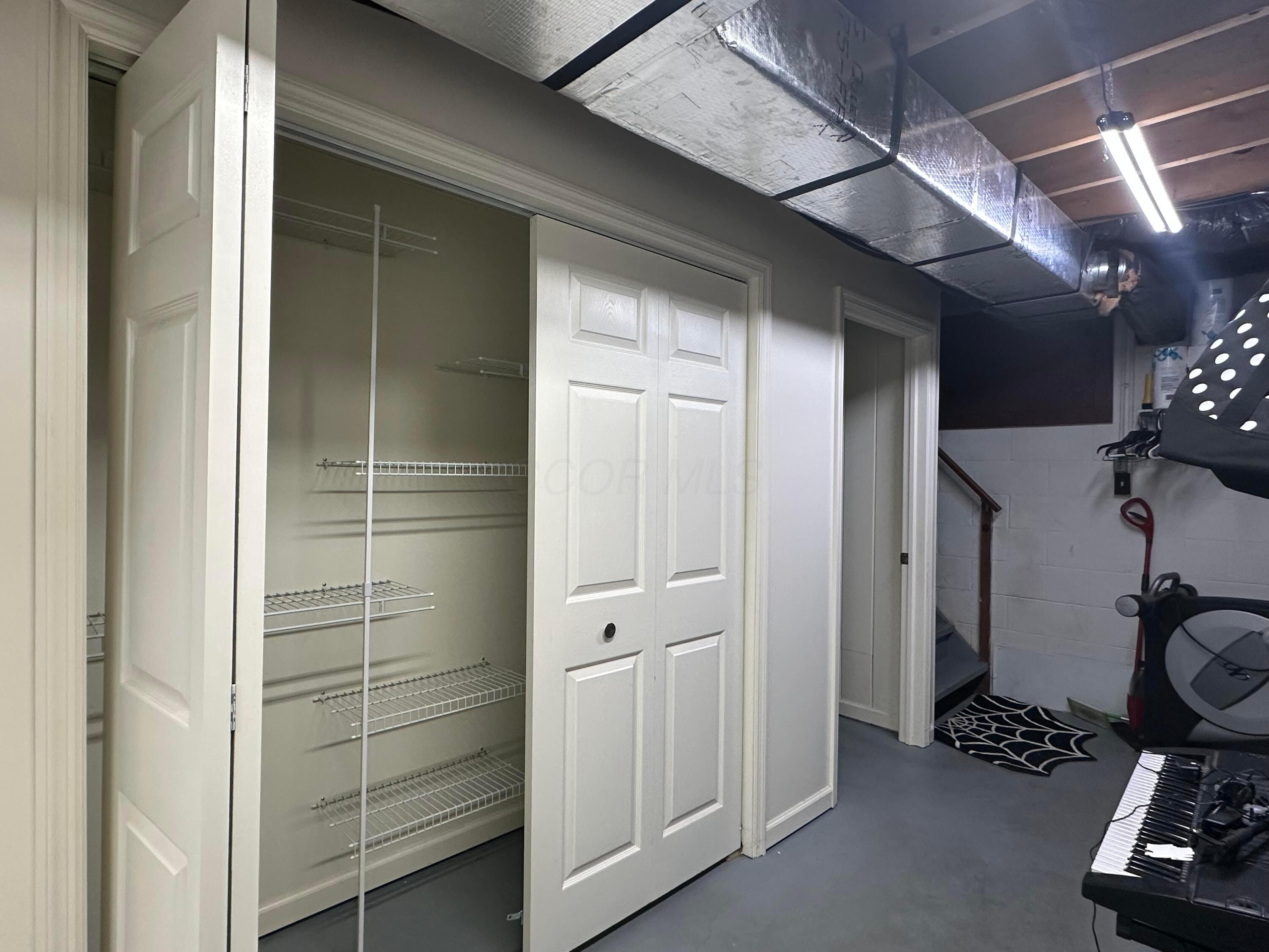 447 W 2nd Street, Chillicothe, Ohio image 35