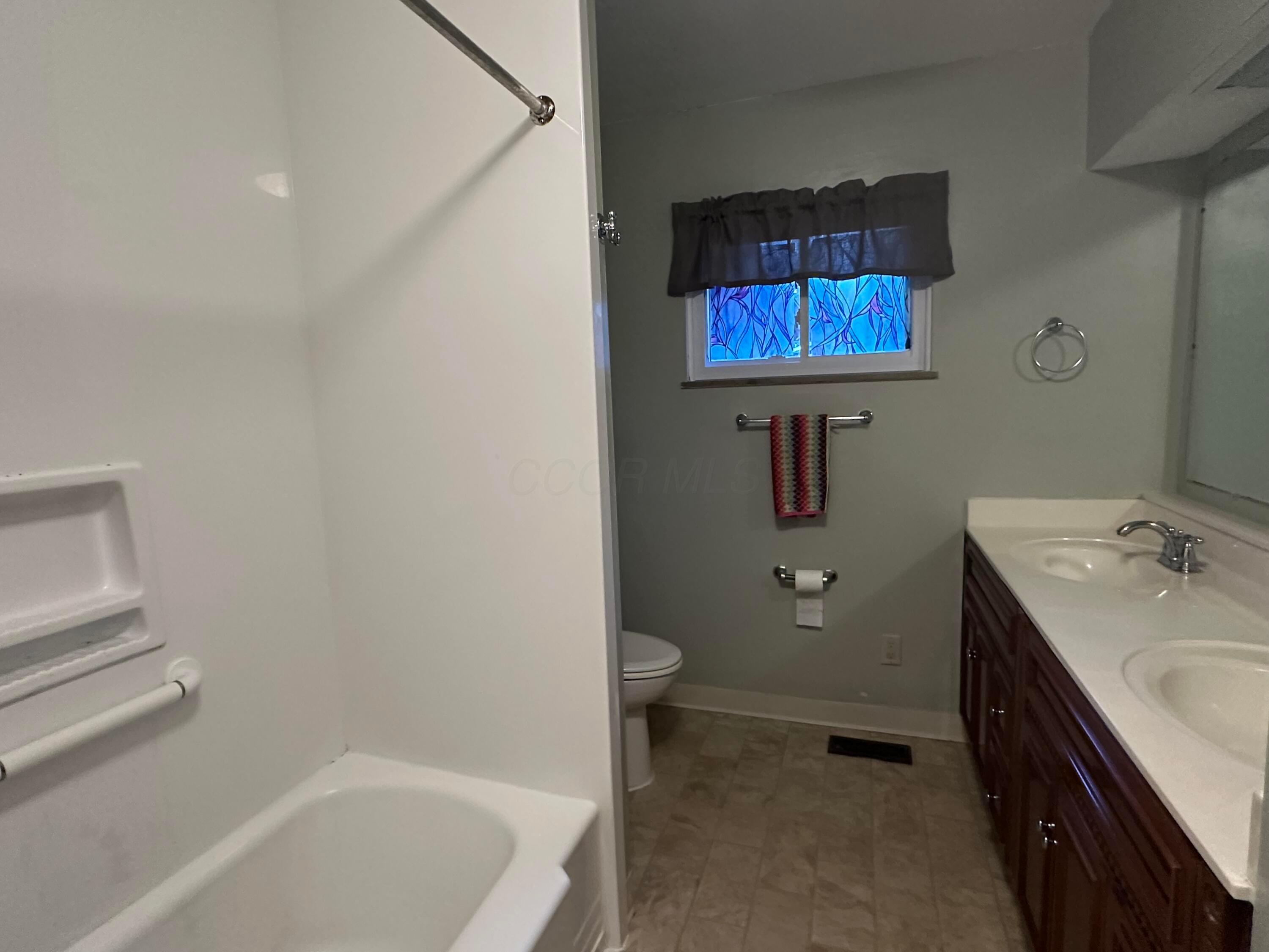 447 W 2nd Street, Chillicothe, Ohio image 20