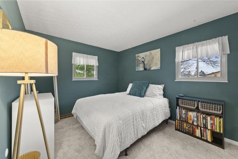 Tiny photo for 302 Cliffview Drive, Columbus, OH 43230 (MLS # 226000596)