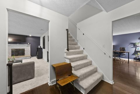 Tiny photo for 302 Cliffview Drive, Columbus, OH 43230 (MLS # 226000596)