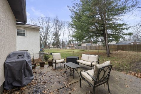 Tiny photo for 302 Cliffview Drive, Columbus, OH 43230 (MLS # 226000596)