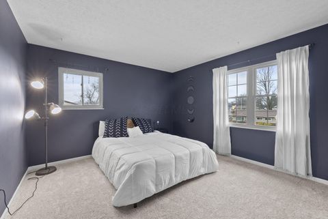 Tiny photo for 302 Cliffview Drive, Columbus, OH 43230 (MLS # 226000596)