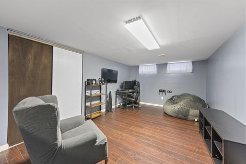 Tiny photo for 302 Cliffview Drive, Columbus, OH 43230 (MLS # 226000596)