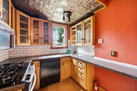 Tiny photo for 657 S 9th Street, Columbus, OH 43206 (MLS # 226028254)