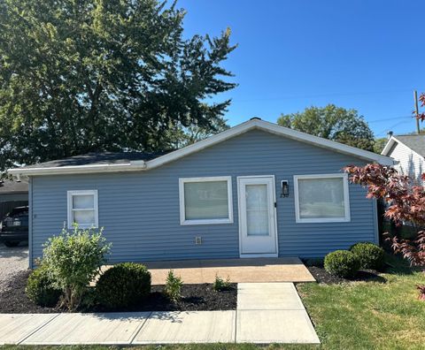 Photo of 230 Fairfax Road, Vermilion, OH 44089 (MLS # 225038744)