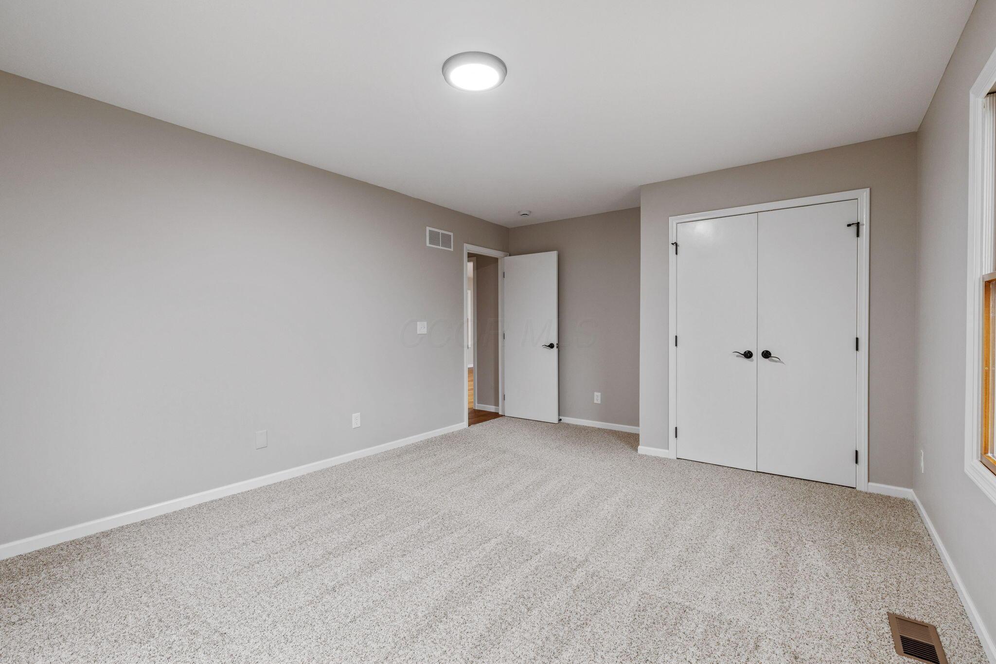 3284 Radnor Road, Radnor, Ohio image 31