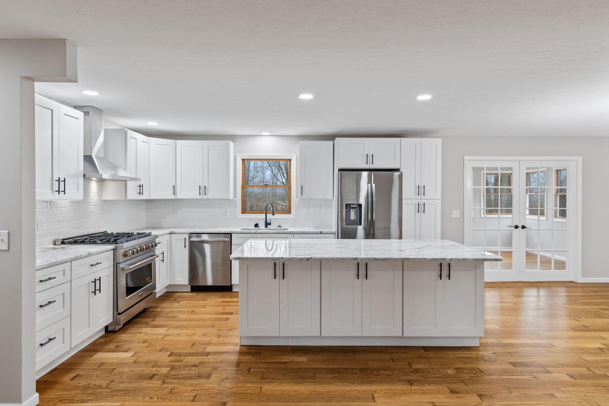 3284 Radnor Road, Radnor, Ohio image 11