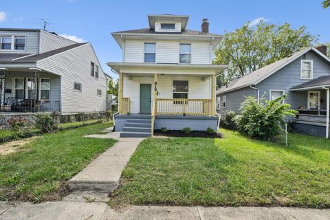 Photo of 819 Gibbard Avenue, Columbus, OH 43201 (MLS # 225038319)