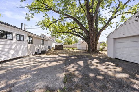 Tiny photo for 1071 Loring Road, Columbus, OH 43224 (MLS # 226013118)