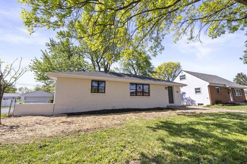 Tiny photo for 1071 Loring Road, Columbus, OH 43224 (MLS # 226013118)