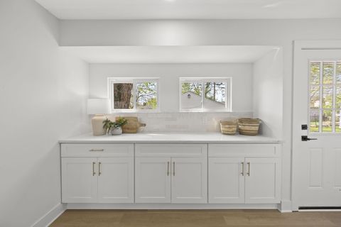 Tiny photo for 1071 Loring Road, Columbus, OH 43224 (MLS # 226013118)